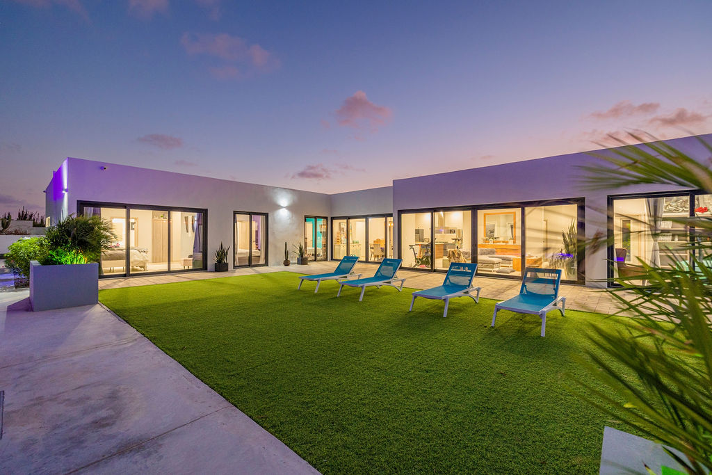 Luxurious Home in Picaron Aruba Brokers