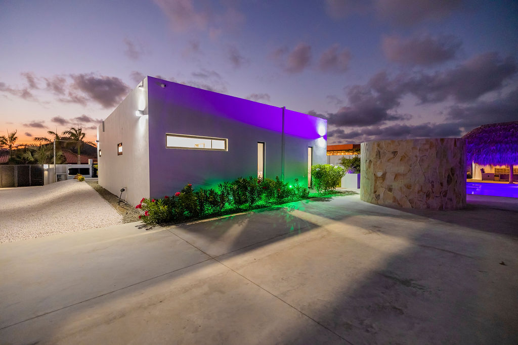 Luxurious Home in Picaron Aruba Brokers